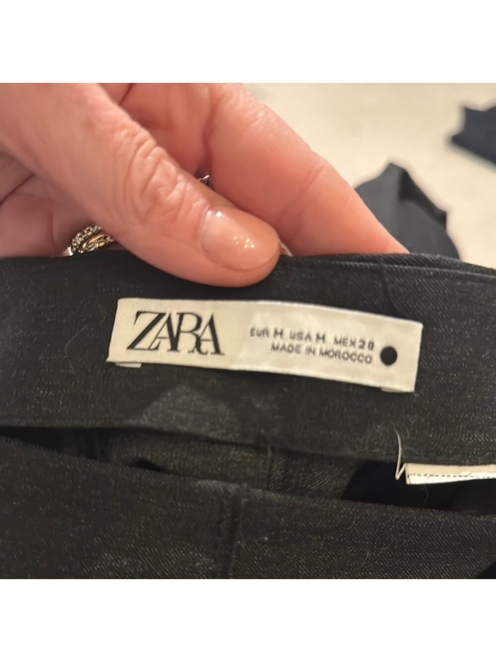 Zara Gray Midi Pencil Skirt for Work - Picture 3 of 3